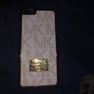 rose gold michael koris 8+